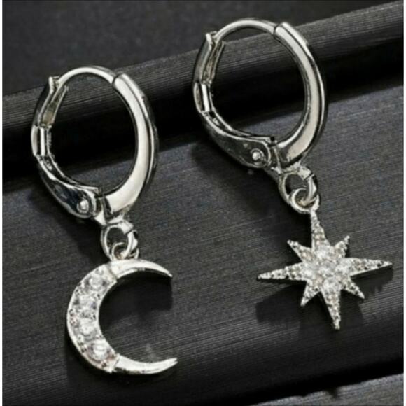 Silver Dainty Star Crescent Moon Earrings - Picture 1 of 2